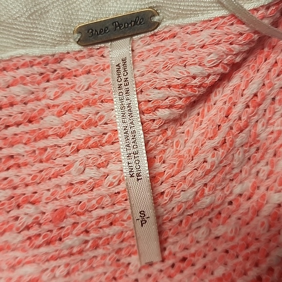 NWT! Free People Neon Flamingo Long Sweater Size Small - Picture 4 of 7